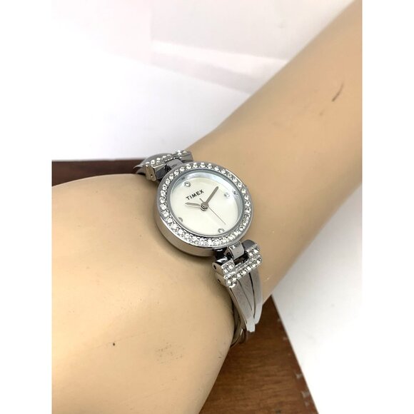 Timex Women's Watch TW2W62200 Quartz Gemmed Mother of Pearl Dial Steel 24mm - Picture 5 of 13